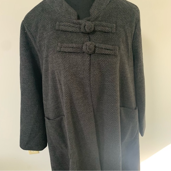 Ailefei Oversized Wool Coat - Picture 2 of 8